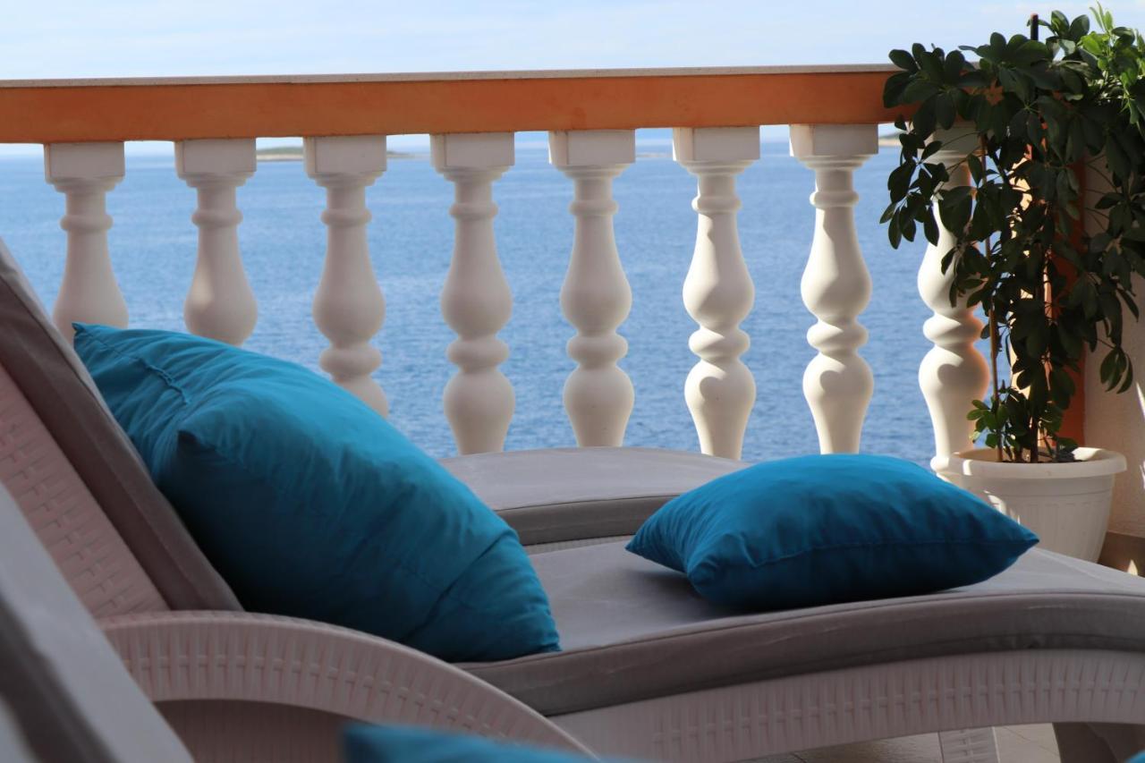 Holiday Home Adriatic View Prizba Ngoại thất bức ảnh